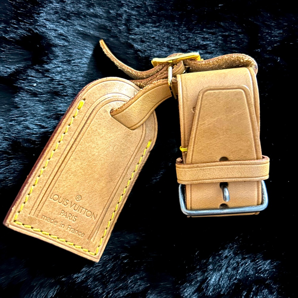LV Luggage Tag in EUC
